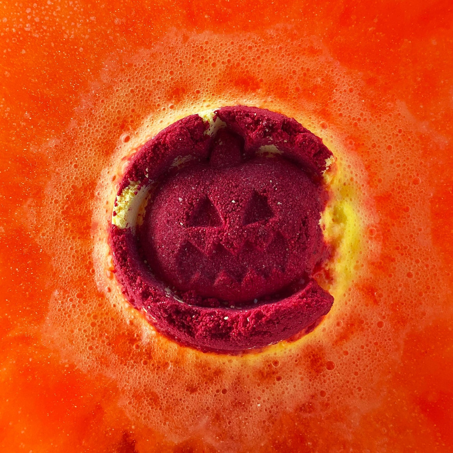 Halloween Bath Bomb – Red & Orange Carved Pumpkin | Aniseed Fragrance
