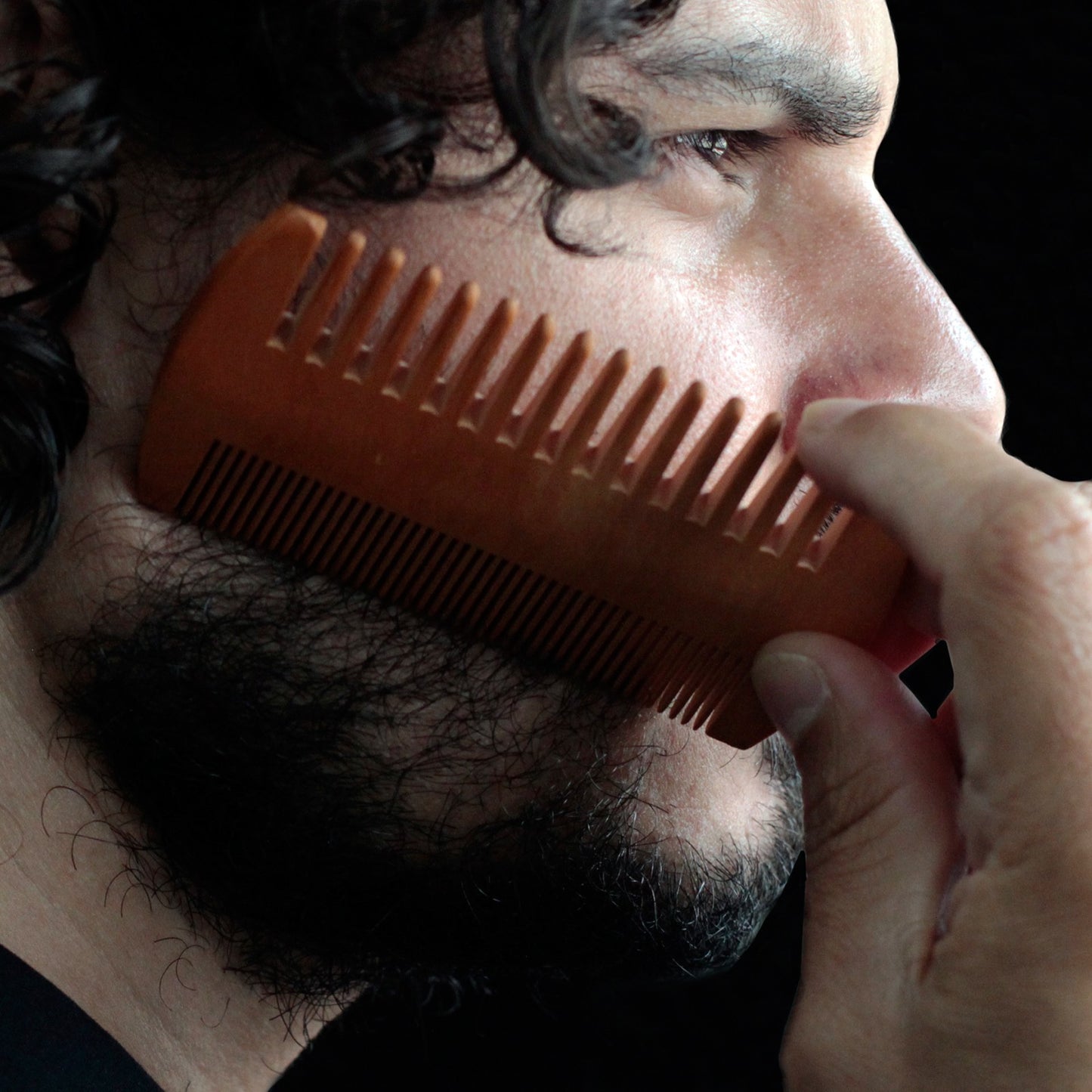 2-Sided Beard Comb – Pear Wood | Smooth Finish & Stimulates Growth