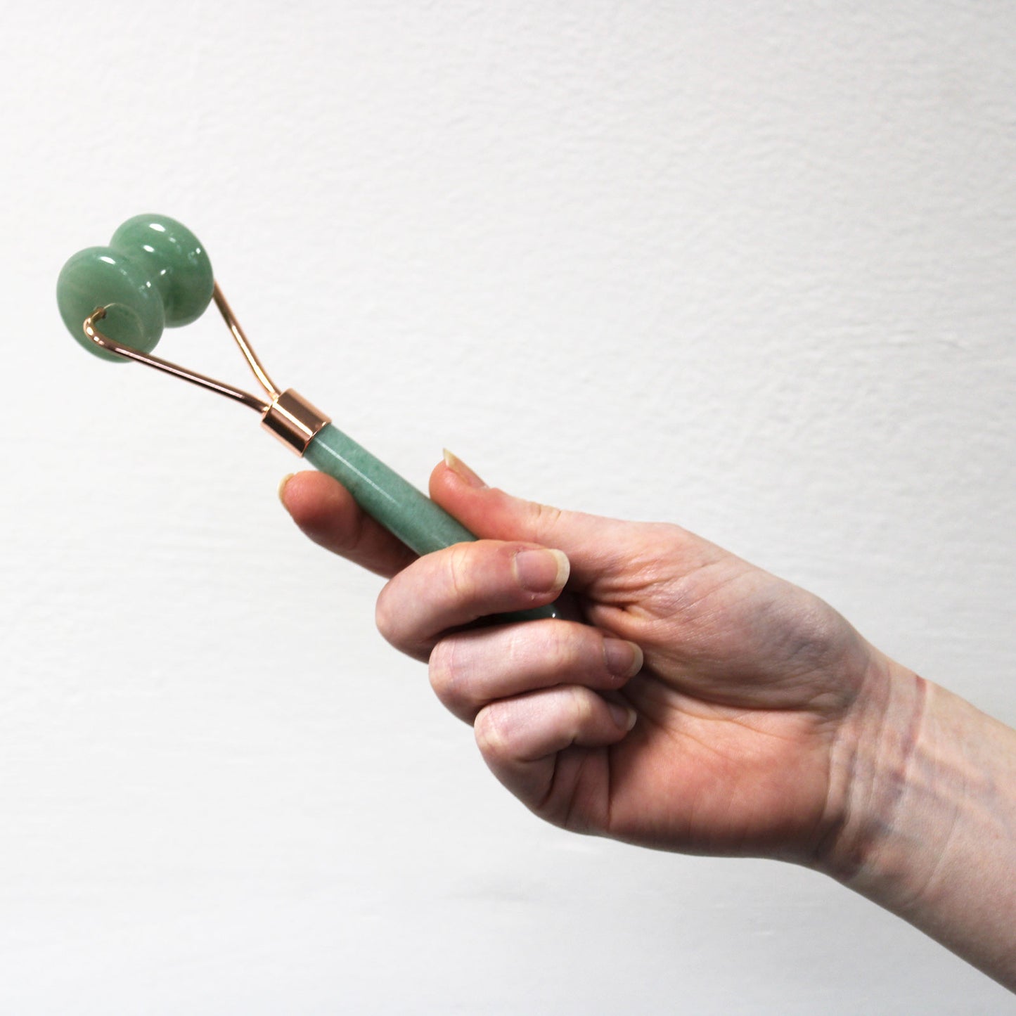 Jawline Gemstone Roller – Jade | Improve Circulation & Enhance Skin Balance