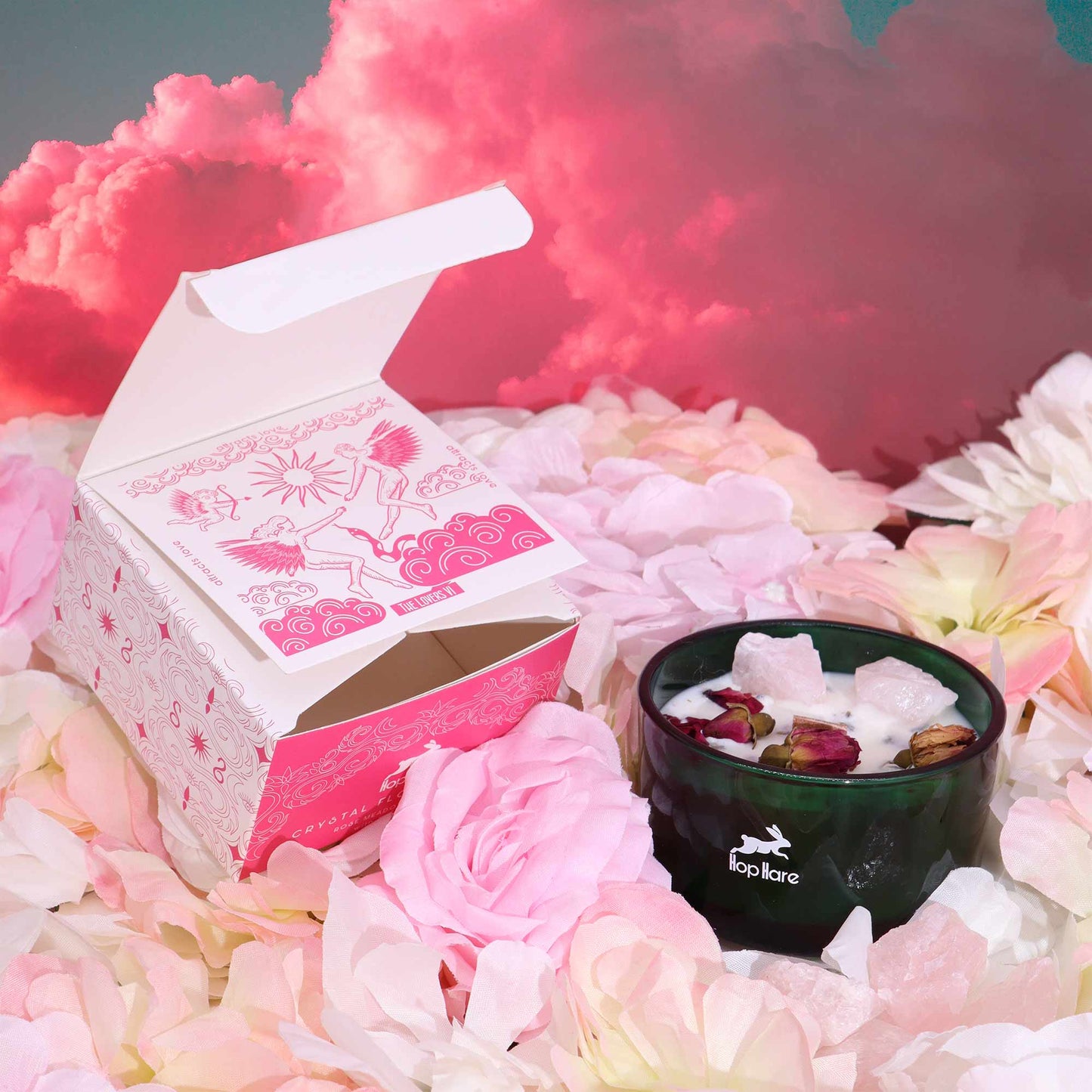 The Lovers Hop Hare Crystal Floral Candle – 330g | Rose Meadow Fragrance with Rose Quartz