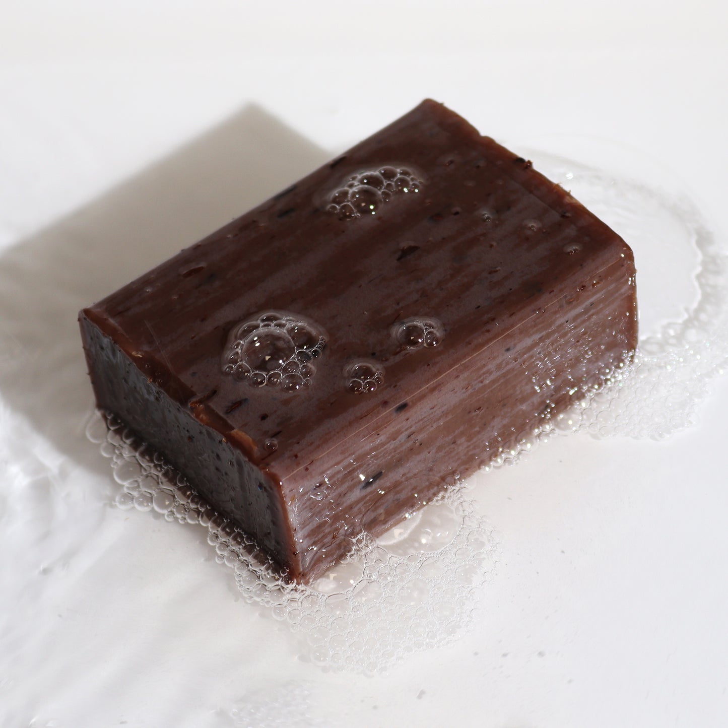 Klay Soap Bar – Lavender & Vanilla | Bentonite Clay + Lavender Seeds