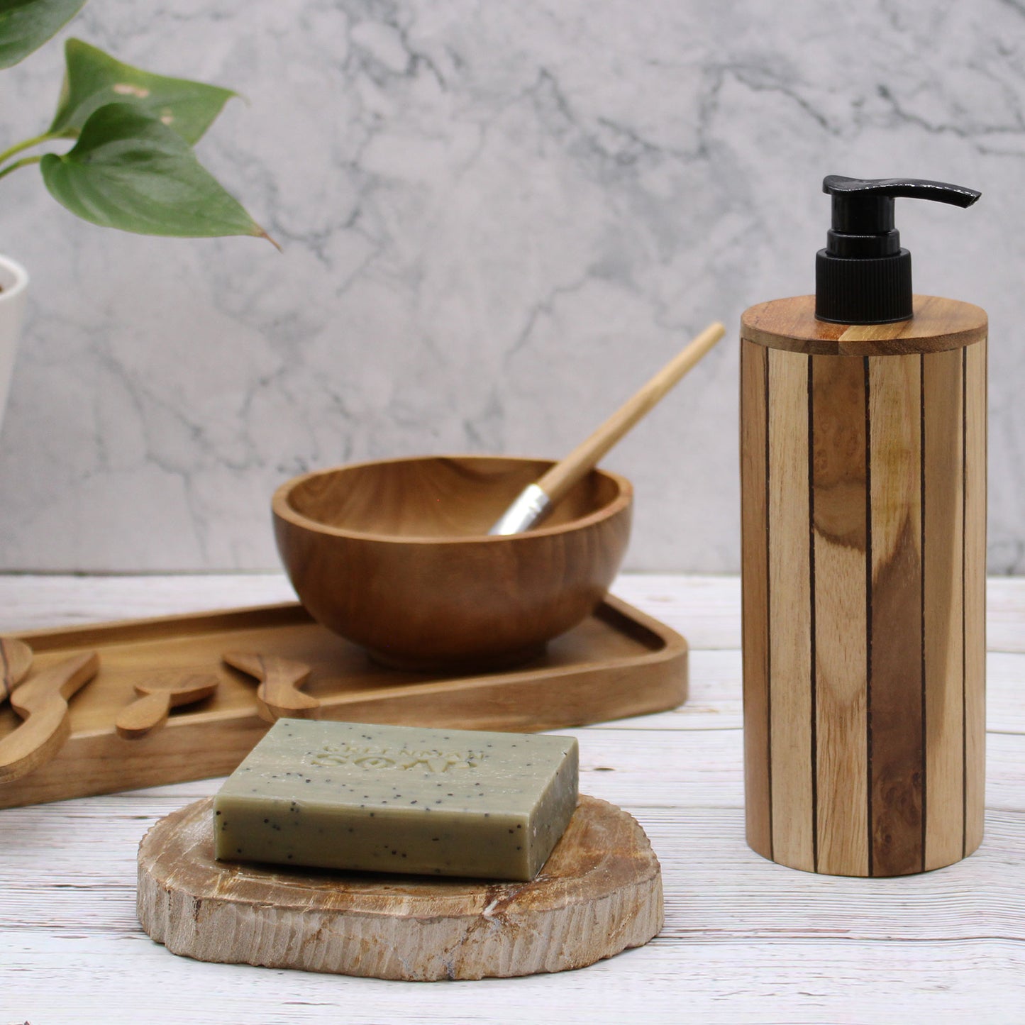 Round Natural Teakwood Soap Dispenser – 200ml | Handmade Refillable Pump Bottle