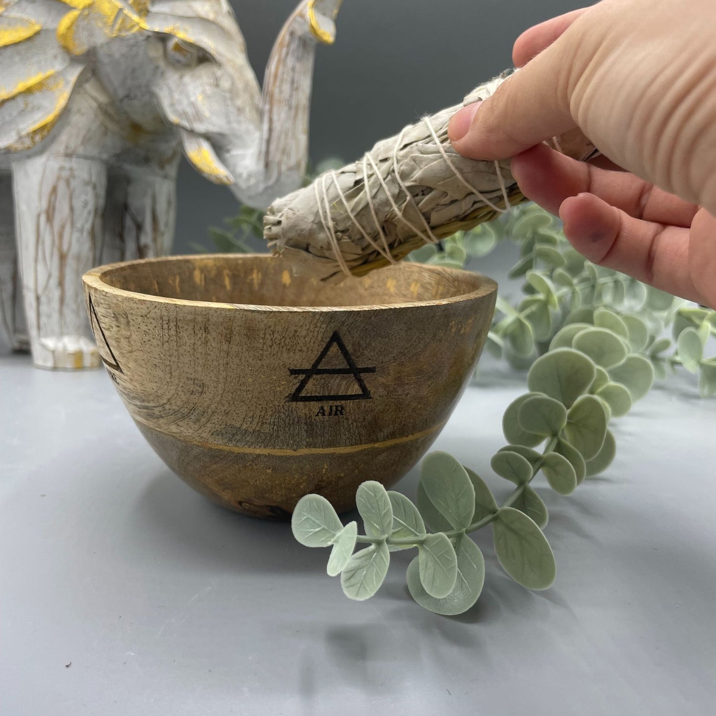 Small Ritual Offering Bowl – Four Elements Design | Mango Wood