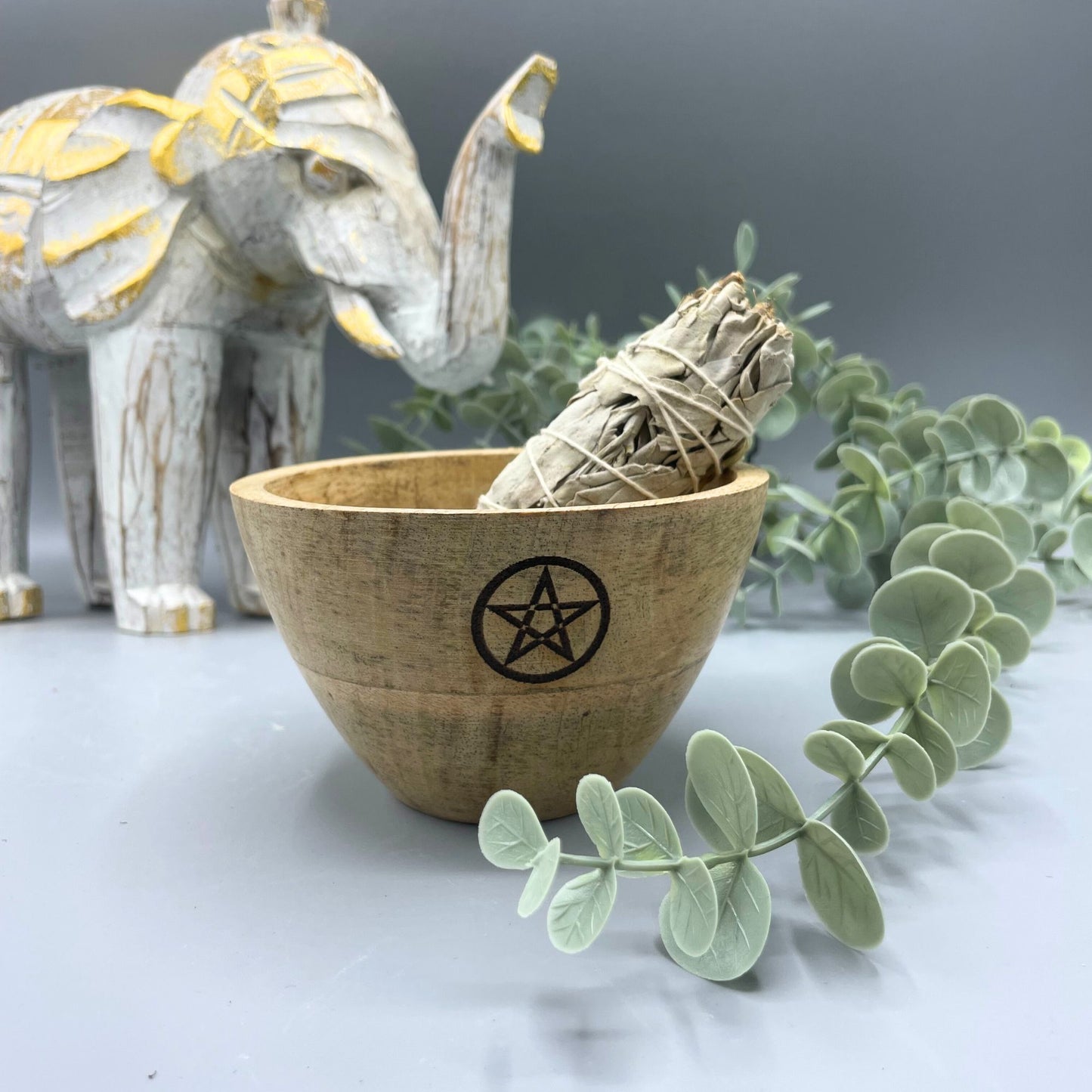 Small Ritual Offering Bowl – Pentagram Design | Mango Wood