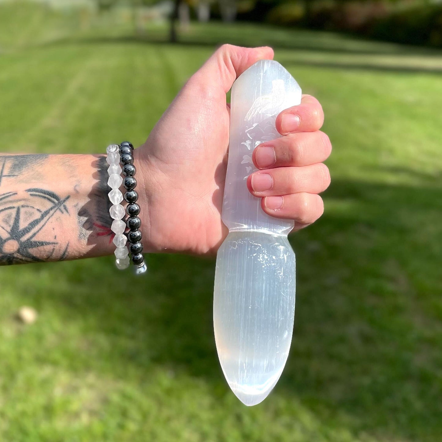 Selenite Ceremonial Knife – "Releasing Bonds" | Ritual Display Piece