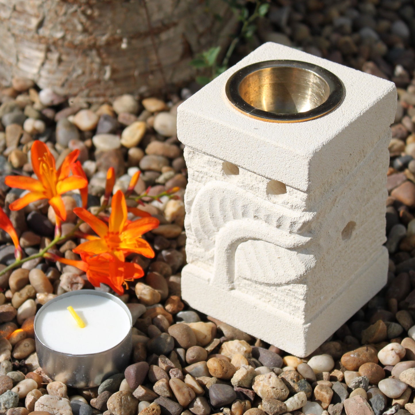 Sandstone Oil Burner – Carved Leaf Design | Pure Sandstone Finish