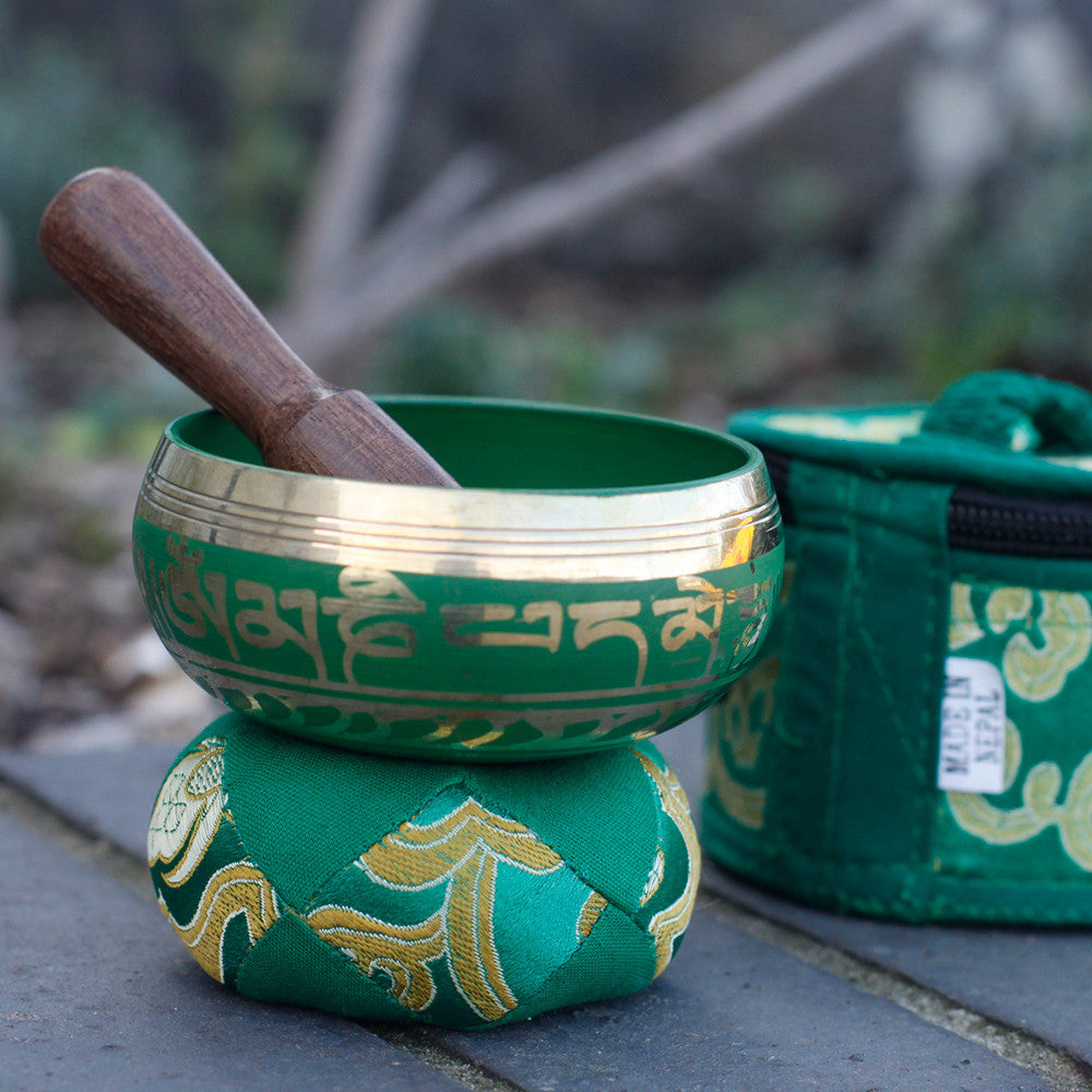 Mini Singing Bowl Set – Green (8cm) | Clear, Resonant Tone for Meditation & Mindfulness