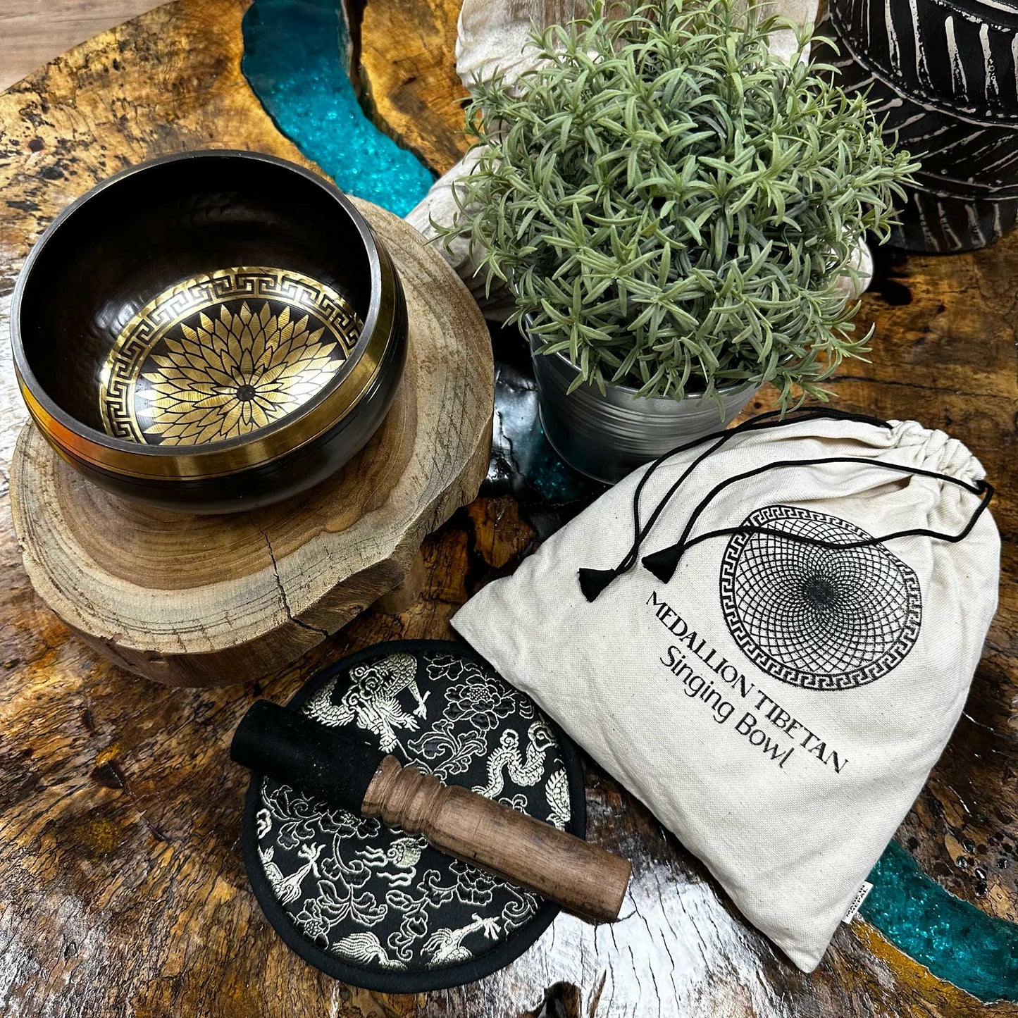 Hand Beaten & Engraved Tibetan Singing Bowl Set – Medallion (14cm) | Rich, Meditative Tones for Spiritual Practice