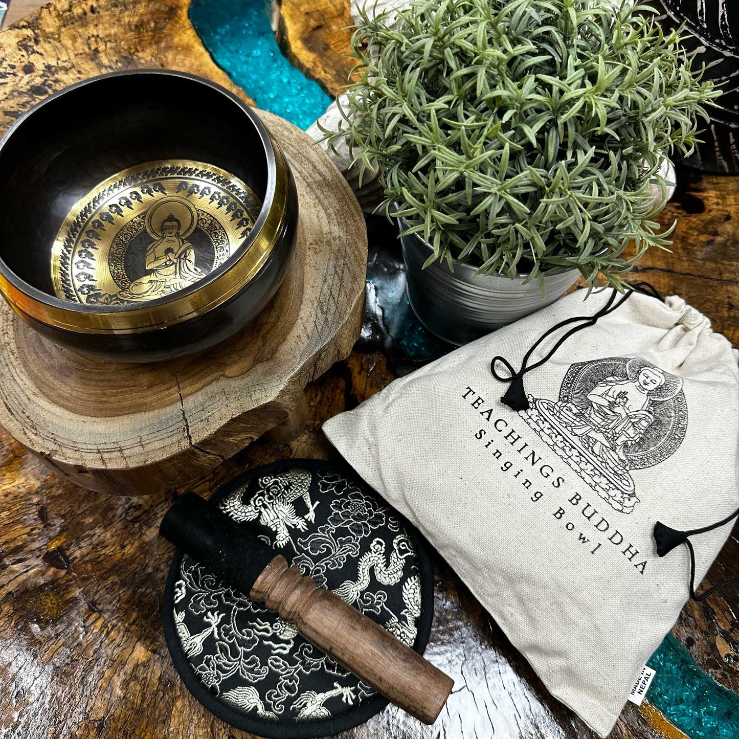 Hand Beaten & Engraved Tibetan Singing Bowl Set – Teachings Buddha (14cm) | Rich, Meditative Tones for Spiritual Practice