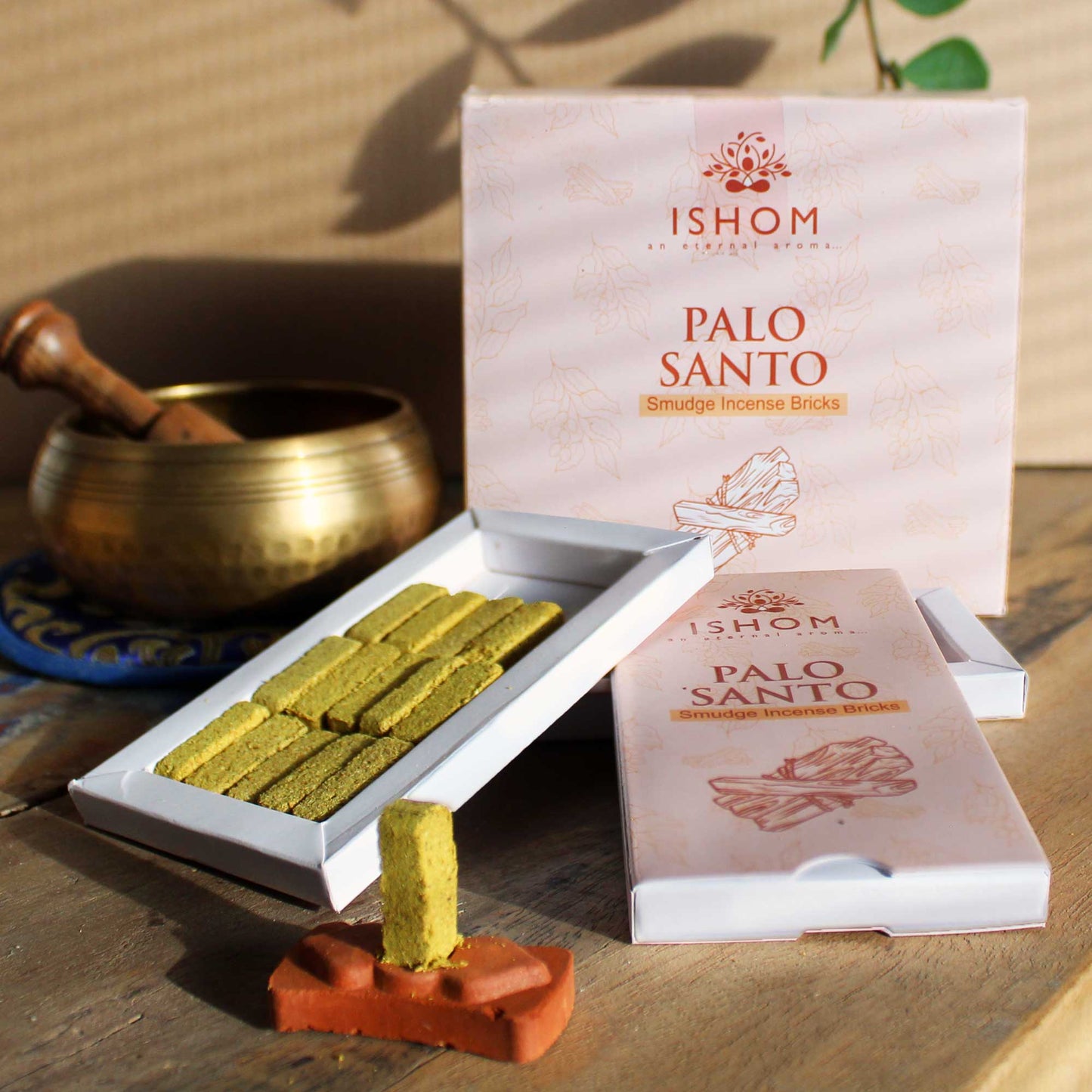 ISHOM Smudge Incense Bricks with Terracotta Holder – Palo Santo | 15-Pack Natural Aromatic Resin Bricks
