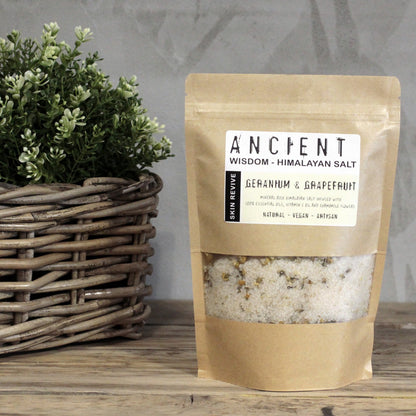 Skin Revive Himalayan Bath Salt Blend – 500g | Geranium & Grapefruit Essential Oils with Vitamin E Oil & Dried Chamomile Flowers