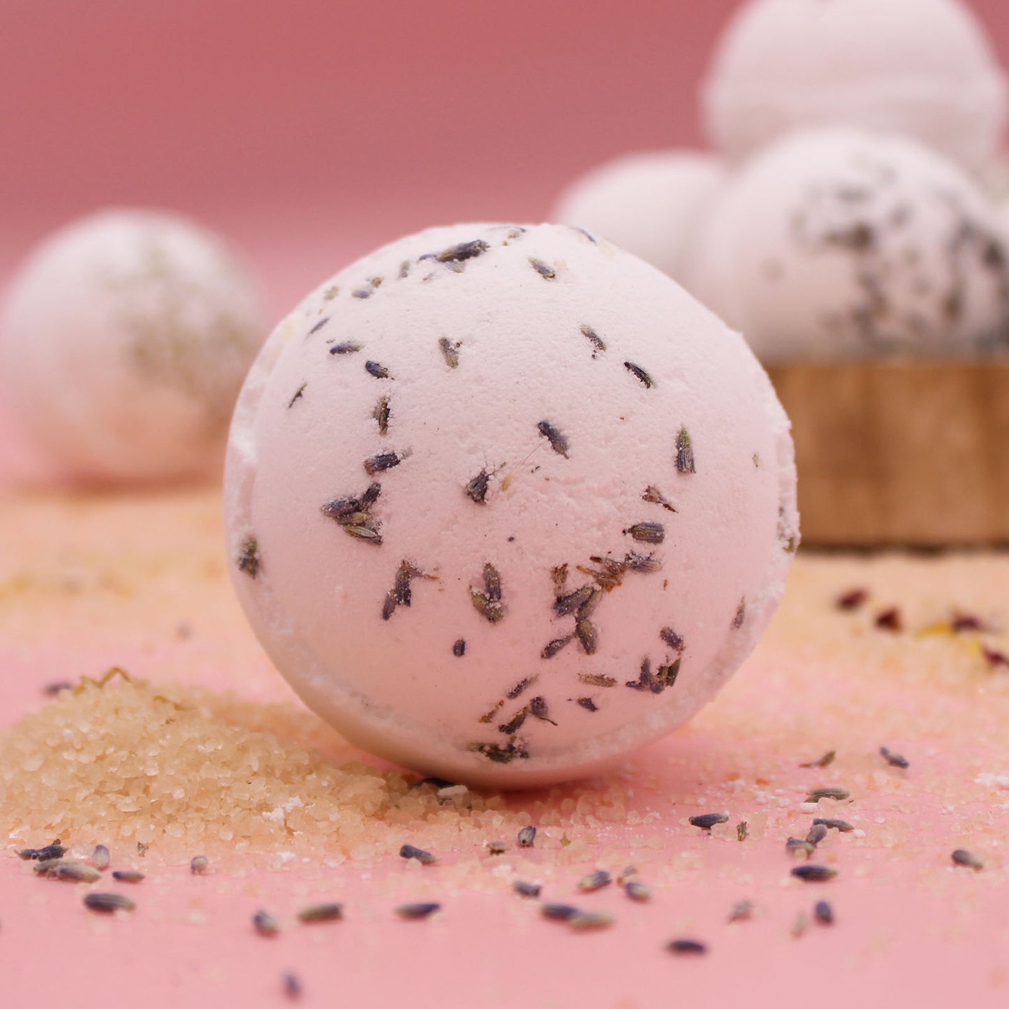Relax Himalayan Salt Bath Bomb – 180g | Lavender Essential Oil with Jojoba Oil & Dried Lavender
