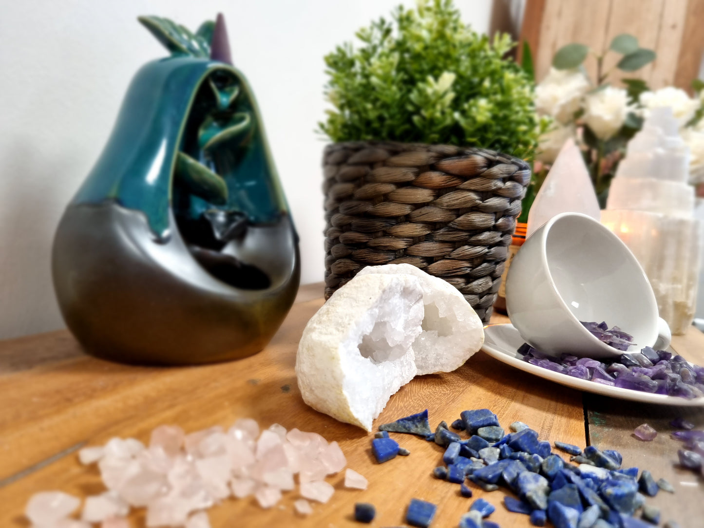 Lapis Lazuli Gemstone Chips – 1kg | Bulk Pack