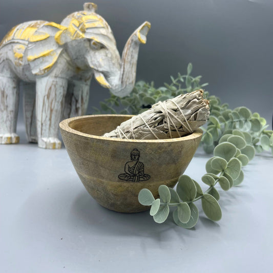 Small Ritual Offering Bowl – Buddha Design | Mango Wood