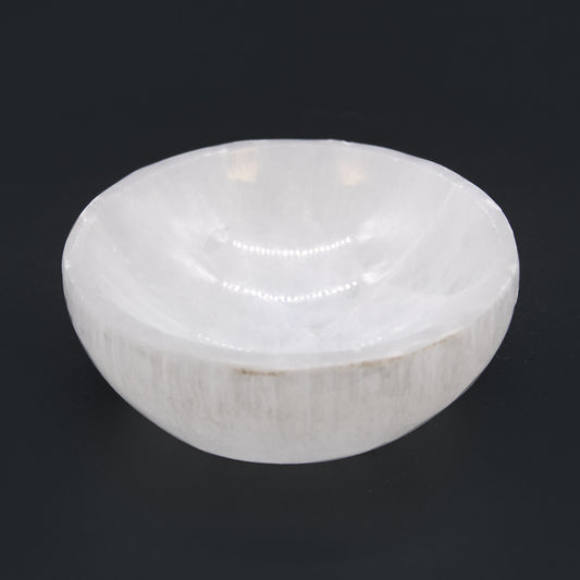 Round Selenite Bowl – Medium | Polished Crystal Display Dish