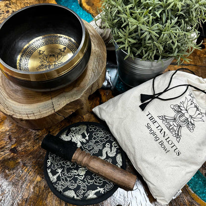 Hand Beaten & Engraved Tibetan Singing Bowl Set – Lotus Flower (14cm) | Rich, Meditative Tones for Spiritual Practice