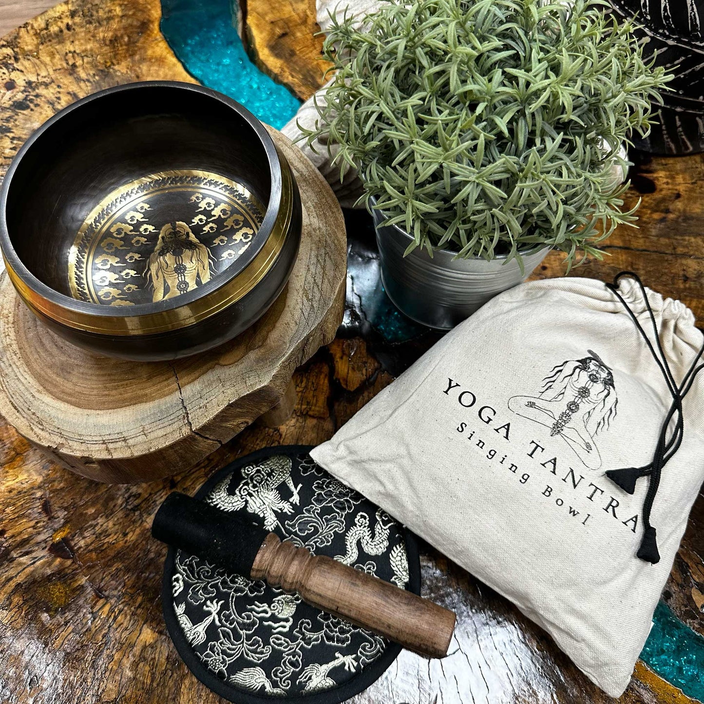 Hand Beaten & Engraved Tibetan Singing Bowl Set –  Yoga Tantra (14cm) | Rich, Meditative Tones for Spiritual Practice